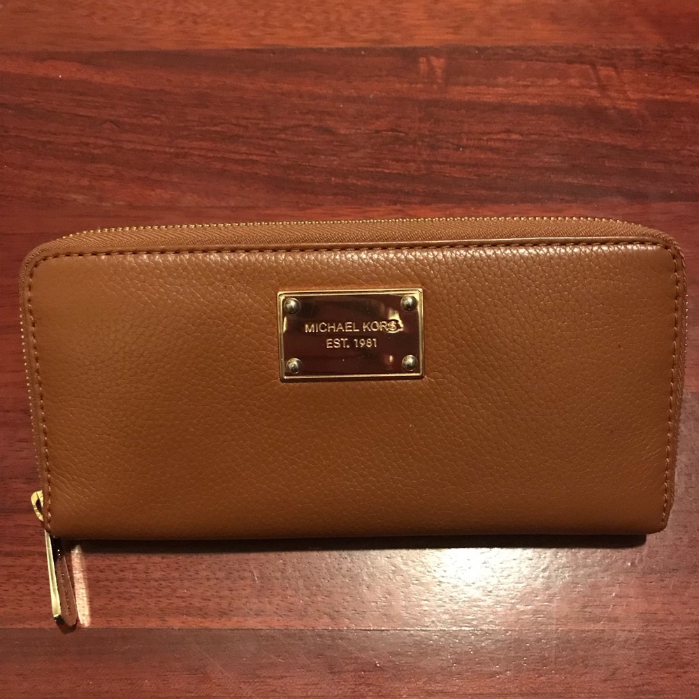Michael Kors wallet